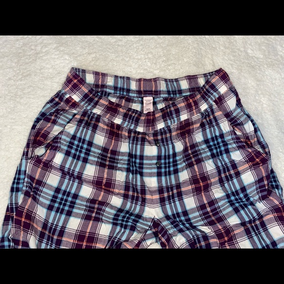 VS Plaid Sleep Pants with POCKETS - Picture 3 of 4